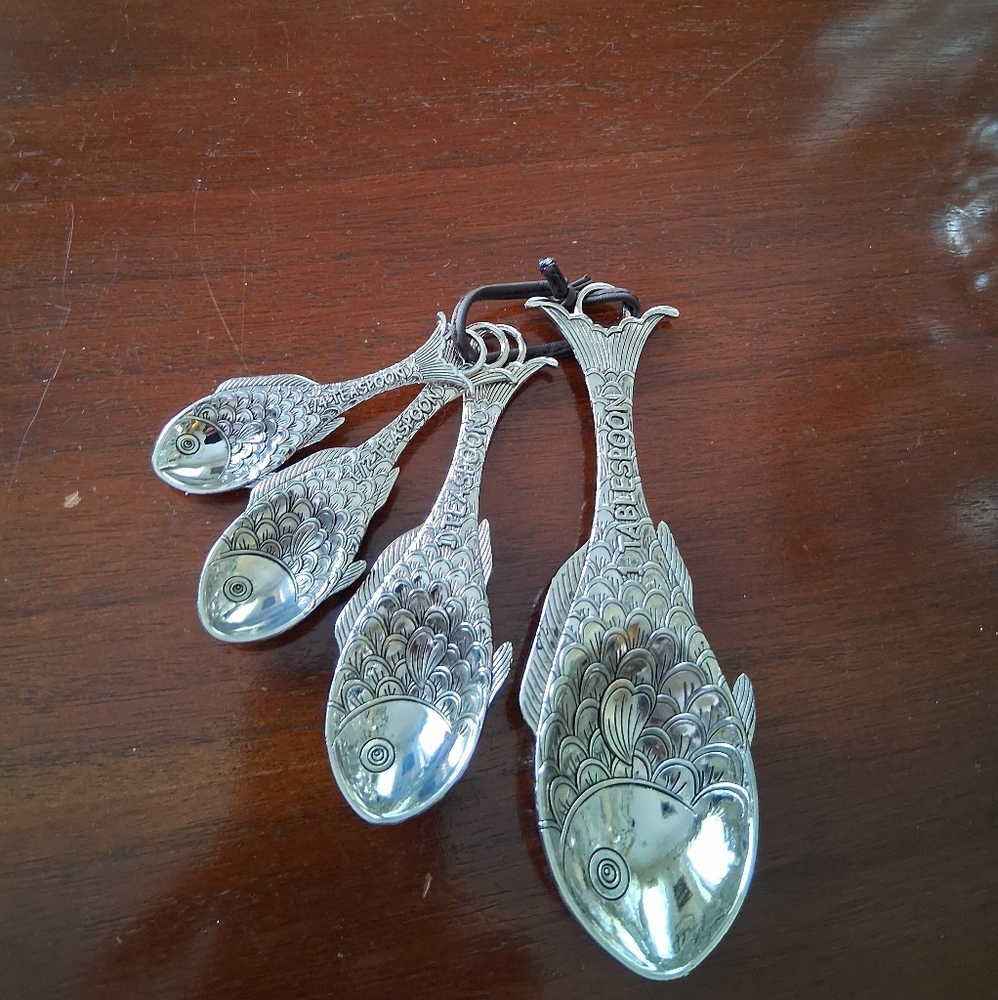 Silver Fish-Shaped Measuring Spoons
